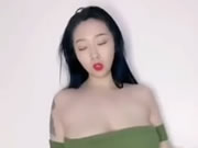 아시아 큰 가슴 소녀 댄스